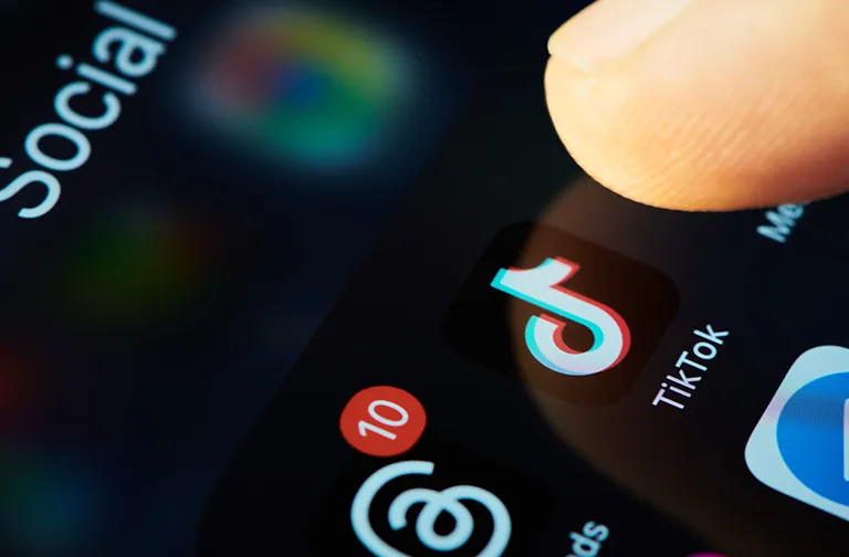 Card-legger-Marketing-en-TikTok Card de blog - Todo lo que necesitas saber sobre marketing en TikTok - LEGGER